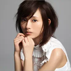 Ouve Abe Natsumi, vê vídeos de música, lê a biografia, vê as datas da digressão e muito mais!