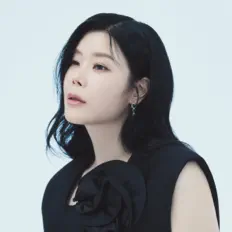 Ascolta Lyn, guarda video musicali, leggi la biografia, vedi le date del tour & altro!