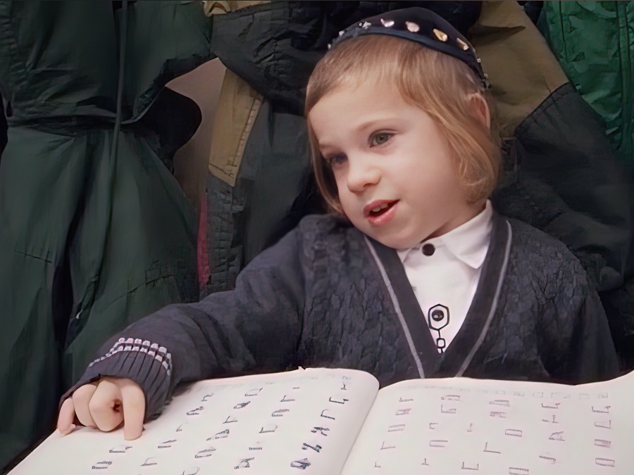 A Life Apart Hasidism In America Full Movie A Life Apart: Hasidism in America - Apple TV