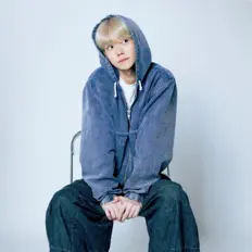 BENEVOLL dinle, müzik videolarını izle, biyografisini oku, tur tarihlerini ve daha fazlasını gör!