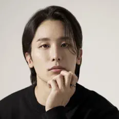 Dengarkan DONGYOUNG AN, tonton video musik, baca bio, lihat tanggal tur & lainnya!