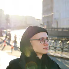 Yozaf dinle, müzik videolarını izle, biyografisini oku, tur tarihlerini ve daha fazlasını gör!