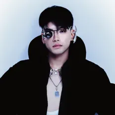 Listen to Thể Thiên, watch music videos, read bio, see tour dates & more!
