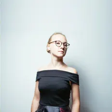 Olga Pashchenkoを聴いたり、ミュージックビデオを鑑賞したり、経歴やツアー日程などを確認したりしましょう！