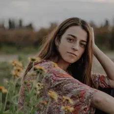 收听 מיכל גרינגליק、观看音乐视频、阅读小传、查看巡演日期等 ！