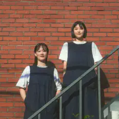 Hör dir Neodobam an, schau dir Musikvideos an, lies die Biografie, finde Tourdaten und mehr!