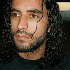 Listen to César, watch music videos, read bio, see tour dates & more!