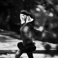 Ouça undefined, assista a videoclipes, leia a biografia, veja as datas das turnês e mais!