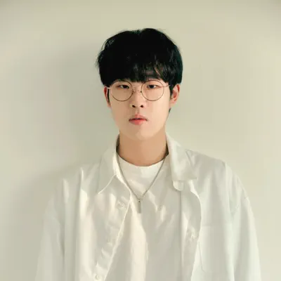 Listen to 김대겸, watch music videos, read bio, see tour dates & more!