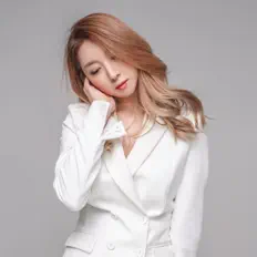 Hör dir Cha Sookyoung an, schau dir Musikvideos an, lies die Biografie, finde Tourdaten und mehr!