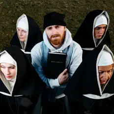 Ascolta Labello, guarda video musicali, leggi la biografia, vedi le date del tour & altro!