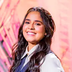 Eula Cris dinle, müzik videolarını izle, biyografisini oku, tur tarihlerini ve daha fazlasını gör!