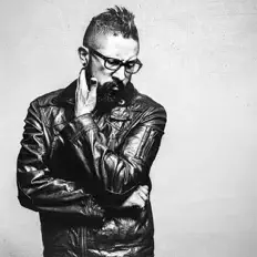 Listen to Le Roi Carmona, watch music videos, read bio, see tour dates & more!