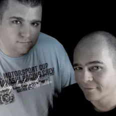 Ascolta Extravagance SL, guarda video musicali, leggi la biografia, vedi le date del tour & altro!