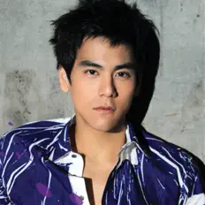 Écoutez Eddie Peng, regardez des vidéoclips, lisez la biographie, consultez les dates de tournée et plus encore !