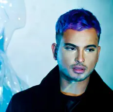 Solomonを聴いたり、ミュージックビデオを鑑賞したり、経歴やツアー日程などを確認したりしましょう！