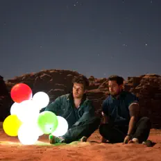 Poslechněte si interpreta THUMPERS, sledujte hudební videa, přečtěte si životopis, podívejte se na data turné a další informace.