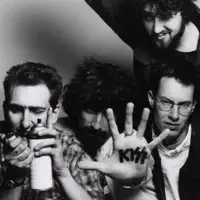 Escucha a undefined, mira videos musicales, lee su biografía, consulta las fechas de las gira y más.