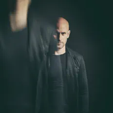 Listen to Gel Abril, watch music videos, read bio, see tour dates & more!