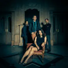 Dengarkan re:loom, tonton video musik, baca bio, lihat tanggal tur & lainnya!