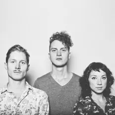 收听 BRAINSTORM、观看音乐视频、阅读小传、查看巡演日期等 ！