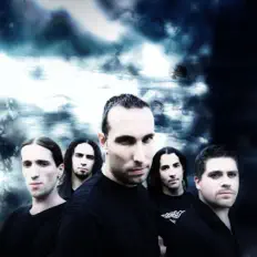 聆聽 Heavenly、觀看音樂影片、閱讀小傳、查看巡演日期等！