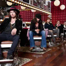 Hör dir Xander and the Peace Pirates an, schau dir Musikvideos an, lies die Biografie, finde Tourdaten und mehr!