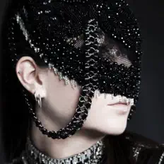 Listen to Julia Losfelt, watch music videos, read bio, see tour dates & more!