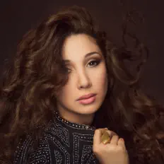 Listen to Shaylee Atary, watch music videos, read bio, see tour dates & more!
