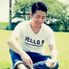 收听 RYO、观看音乐视频、阅读小传、查看巡演日期等 ！