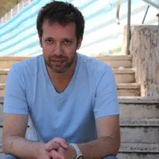 Escucha a ישי קיצ'לס, mira videos musicales, lee su biografía, consulta las fechas de las gira y más.