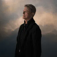 undefined सुनें, म्यूज़िक वीडियो देखें, बायो पढ़ें, दौरे की तारीखें और बहुत कुछ देखें!