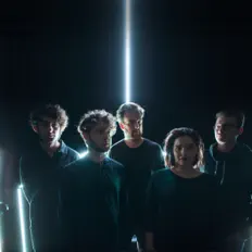 Dengarkan Moglebaum, tonton video musik, baca bio, lihat tanggal tur & lainnya!