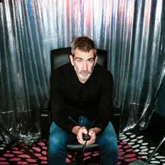 收听 Manuel Stahlberger、观看音乐视频、阅读小传、查看巡演日期等 ！