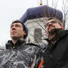 Poslechněte si interpreta Братья Тузловы, sledujte hudební videa, přečtěte si životopis, podívejte se na data turné a další informace.