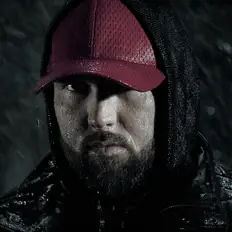 Azylを聴いたり、ミュージックビデオを鑑賞したり、経歴やツアー日程などを確認したりしましょう！