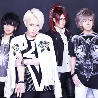 Listen to DIV, watch music videos, read bio, see tour dates & more!