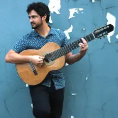 Hör dir Gian Correa an, schau dir Musikvideos an, lies die Biografie, finde Tourdaten und mehr!