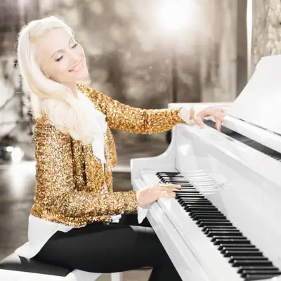 Listen to Valentina Babor, watch music videos, read bio, see tour dates & more!