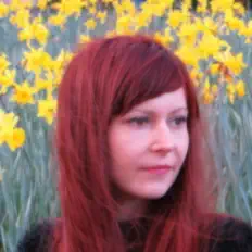 Poslechněte si interpreta Francesca Mountfort, sledujte hudební videa, přečtěte si životopis, podívejte se na data turné a další informace.