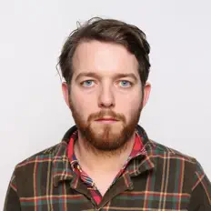 聆聽 Eckhardt And The House、觀看音樂影片、閱讀小傳、查看巡演日期等！