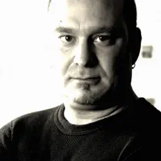 Ascolta Haunted Echo, guarda video musicali, leggi la biografia, vedi le date del tour & altro!