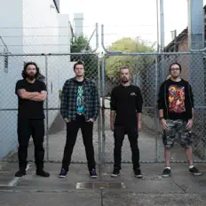 Poslechněte si interpreta Naberus, sledujte hudební videa, přečtěte si životopis, podívejte se na data turné a další informace.