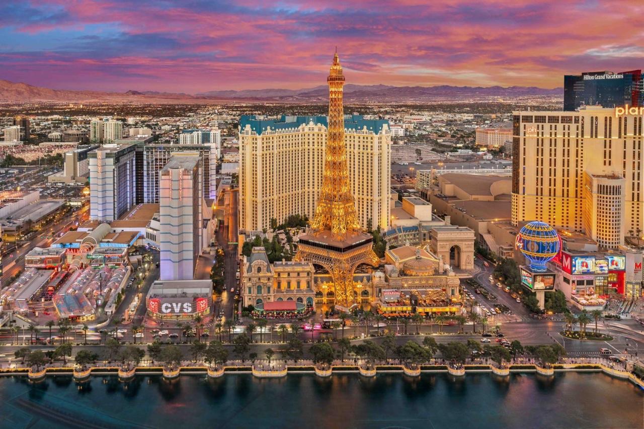 Paris Las Vegas Hotel & Casino · Apple Maps