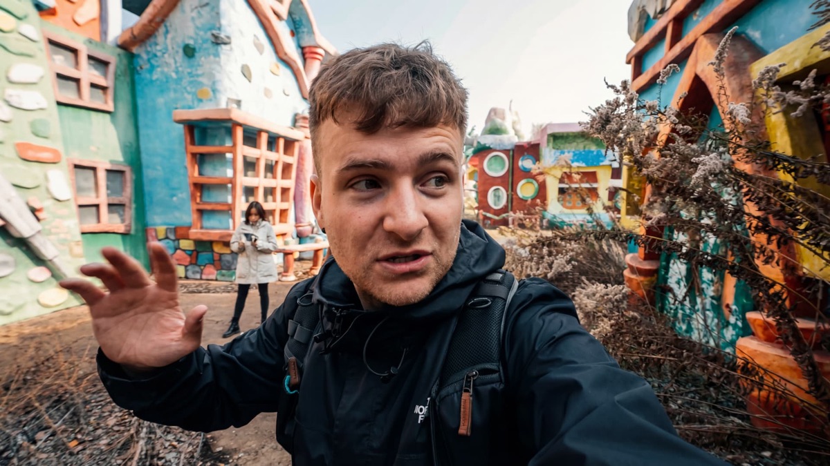 ‎Exploring China's Largest Abandoned Theme Park - Exploring With Josh ...