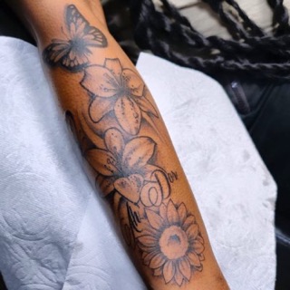 Cm Tattoos Lv