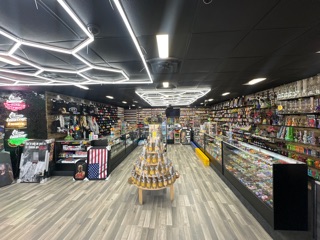 lush smoke and vape Lush Smoke Shop