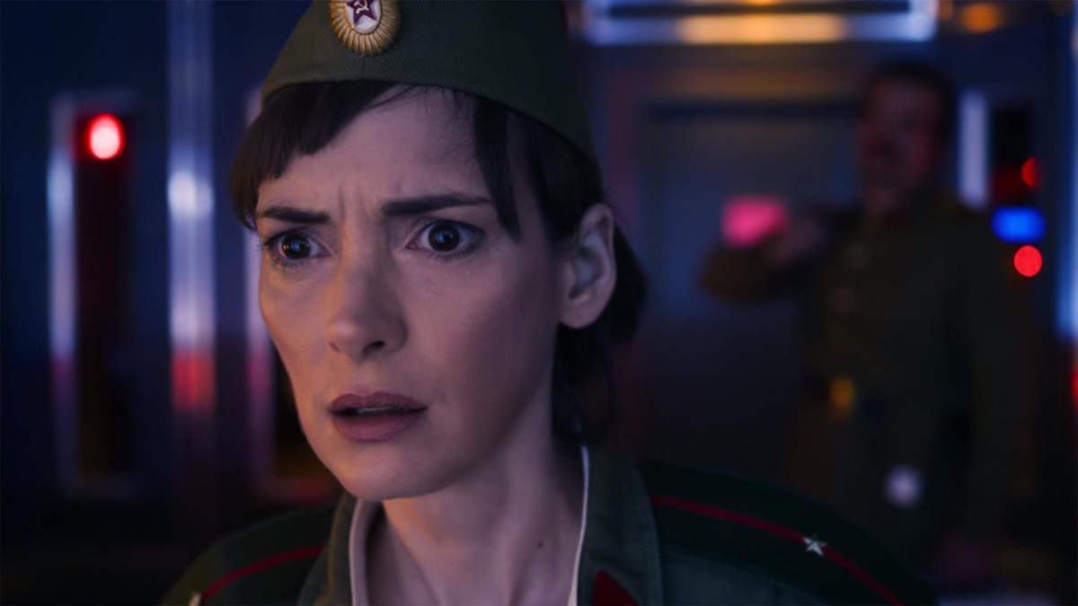 ‎Chapter Eight: The Battle of Starcourt - Stranger Things (Season 3 ...