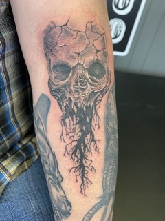 Elegant Ink Tattoos And Piercings photo 3