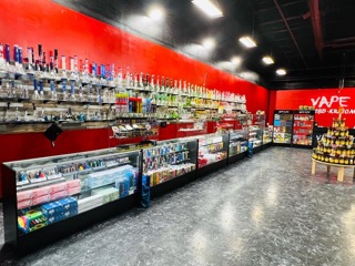 elfbar nachfüll pod läuft aus Lyric's Vape Shop - Vape main image 0